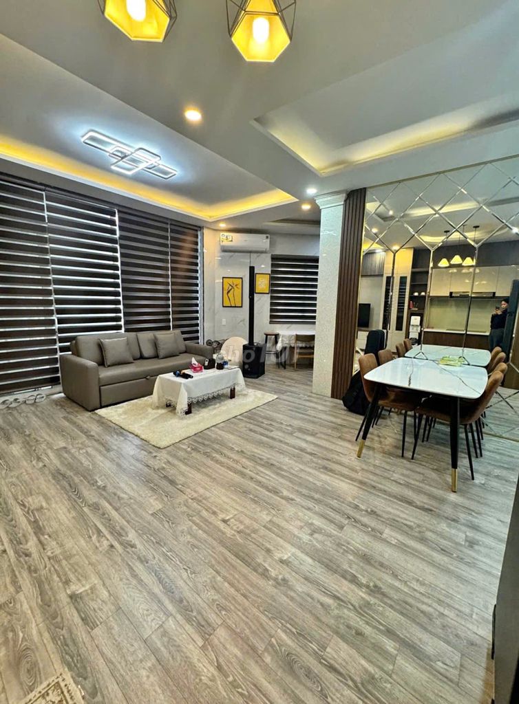 Cho Thuê CHDV 1 Phòng Ngủ Thạch Thị Thanh 40m² - Nội Thất Cao Cấp Mới Khai Trương!