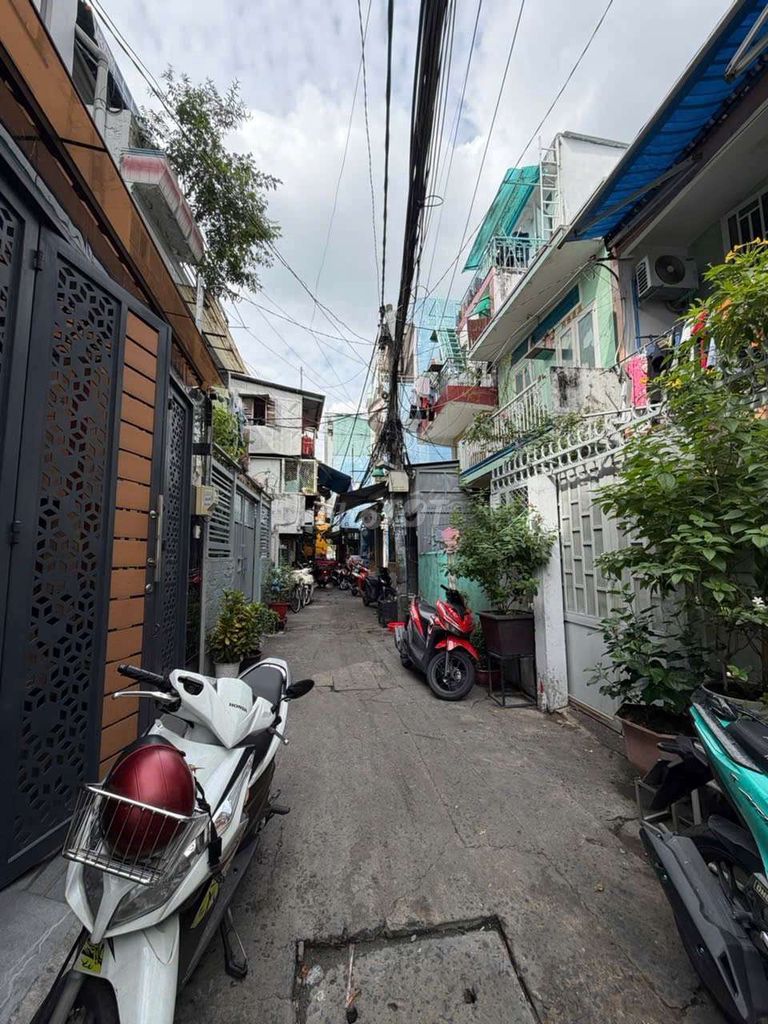 Nhà lớn hiếm Bình Đông P13 Q8 79m² giá 8.5 tỷ - Tiềm năng cải tạo thêm phòng ngủ