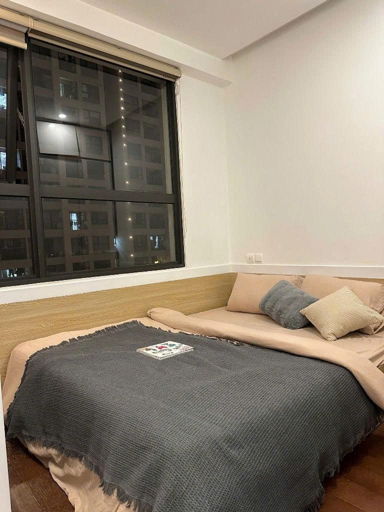 Căn hộ 2 ngủ Vinhomes Trần Duy Hưng 73m² giá 9 tỷ - View hồ điều hòa thoáng mát!