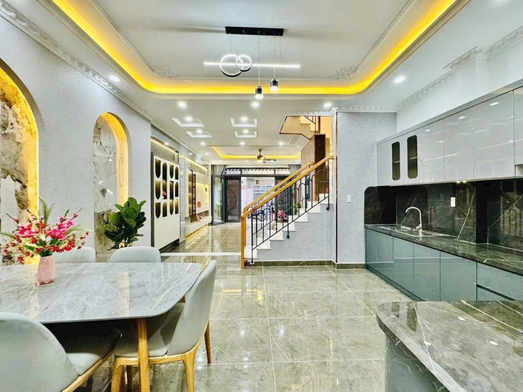 Nhà mặt tiền Lê Văn Khương nối dài 100m² giá 10 tỷ - Tiềm năng tăng giá mạnh!