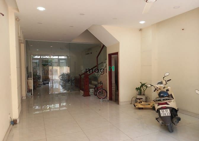 Mặt bằng cho thuê 40m² mặt tiền đường Liên Phường - Giá 10 triệu/tháng