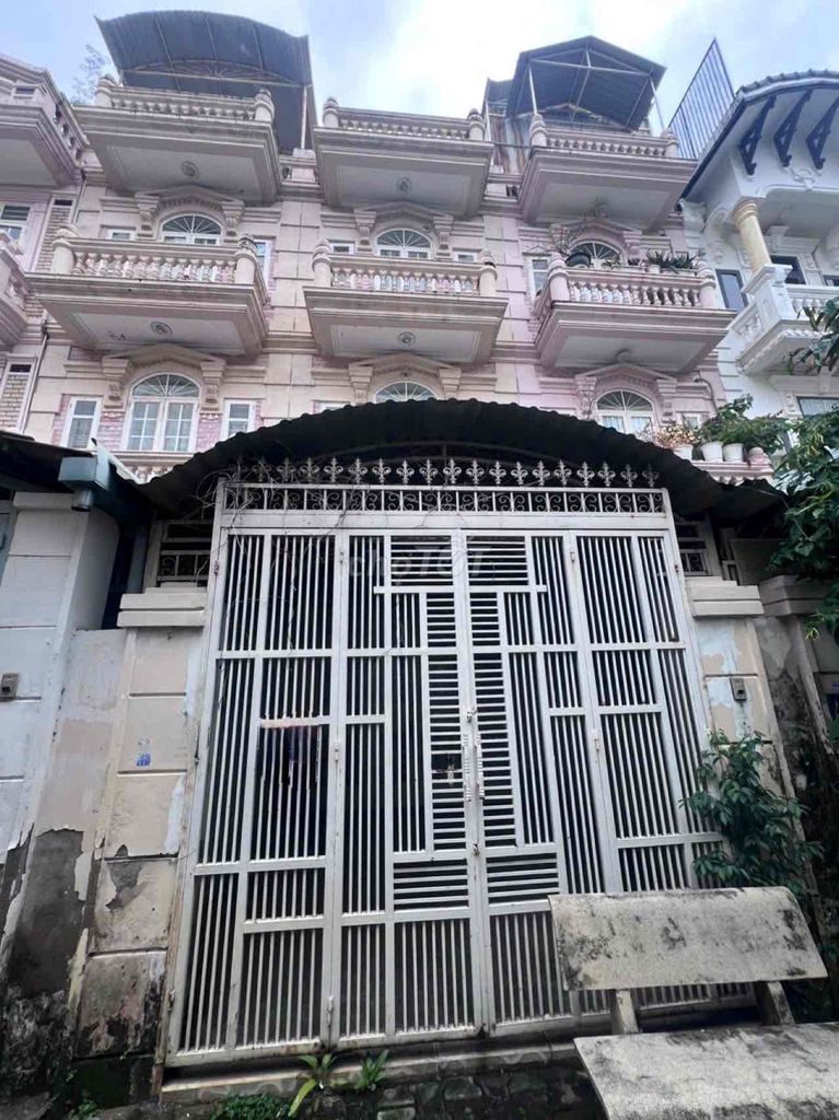 Cho thuê nhà nguyên căn 64m² Lý Phục Man, Q7 - Full nội thất, dọn vào ở ngay!