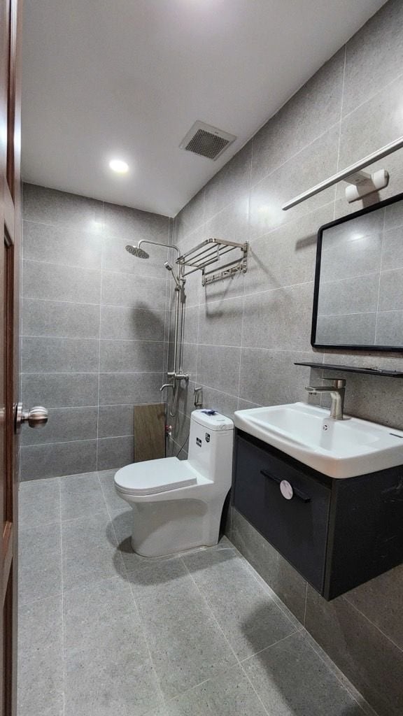 Nhà phố kinh doanh đỉnh cao 66m² trên đường Huỳnh Văn Bánh - Giá 18 tỷ