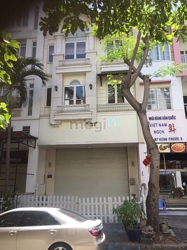 Nhà nguyên căn 38 phòng chuẩn CHDV tại Phú Mỹ Hưng 1025m² - Giá thuê 200 triệu/tháng