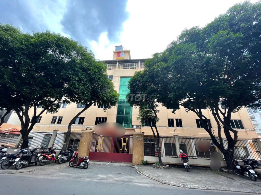 Cho thuê tòa nhà 342Bis Nguyễn Trọng Tuyển, Tân Bình - Diện tích 2.500m², Giá 750 triệu/tháng