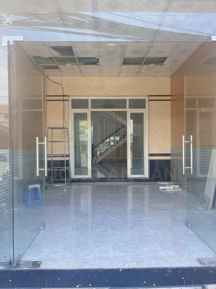 Nhà cho thuê mặt tiền 30/4, gần bệnh viện Da Liễu Cần Thơ, 88m² chỉ 15 triệu