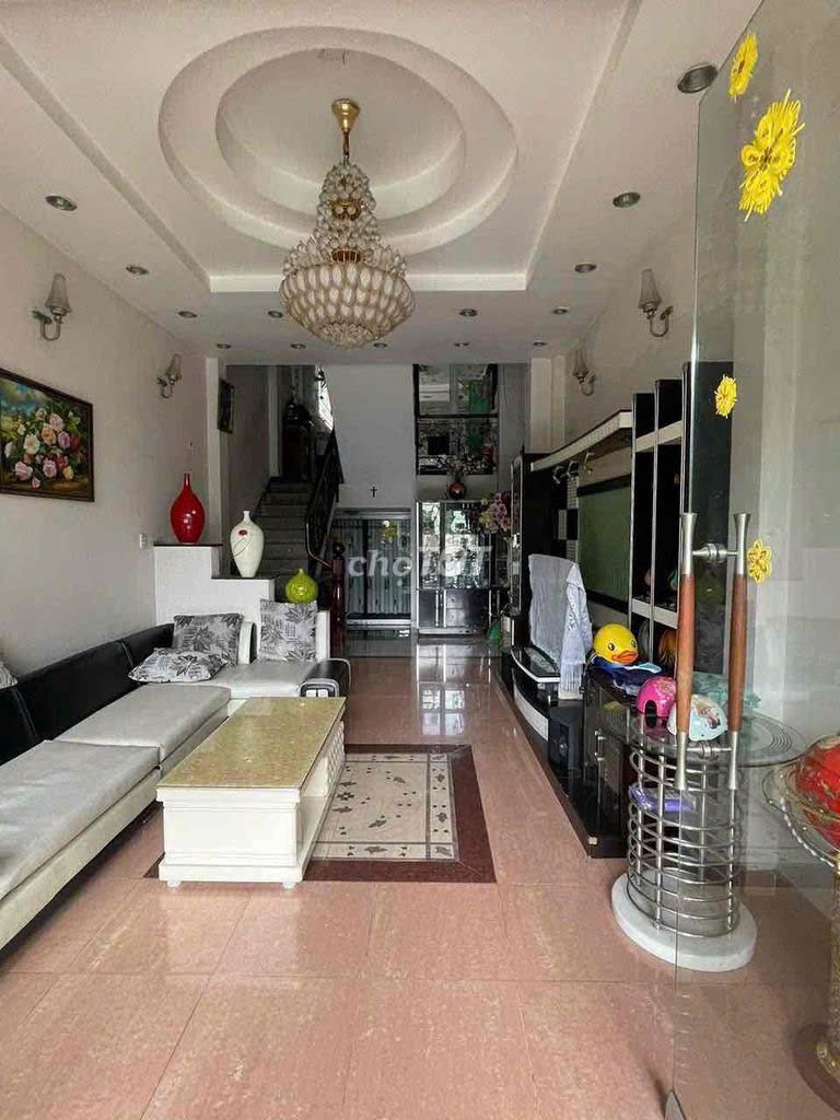 Nhà Hầm Trệt 2 Lầu Sân Thượng - Đường Số 22, Quận 6 - Giá Chỉ 13.3 Tỷ!