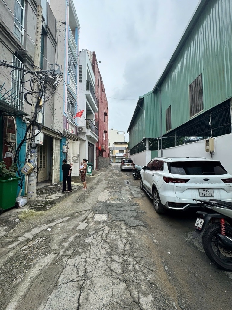 Nhà phố Nguyễn Kiệm, Quận Phú Nhuận 61m² giá 10.8 tỷ - Tiềm năng sinh lời khủng!