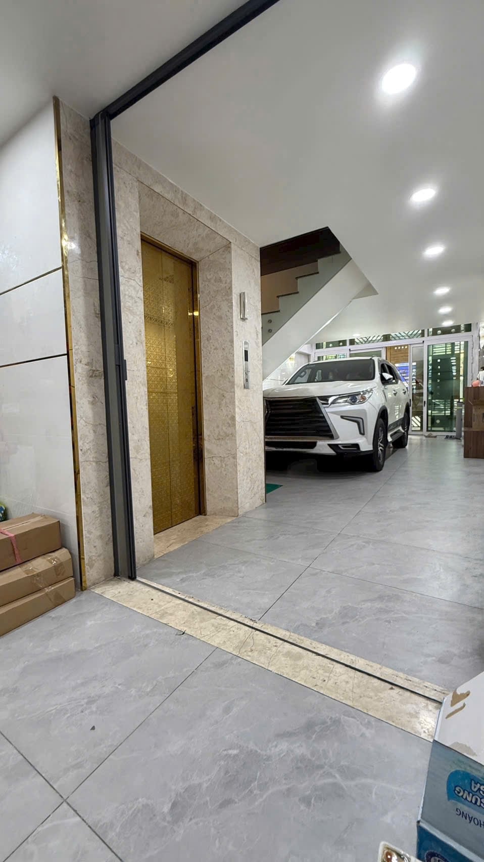 Bán nhà hẻm xe hơi tránh nhau Phường 14 Tân Bình 91m² - Nhà mới thiết kế hiện đại!