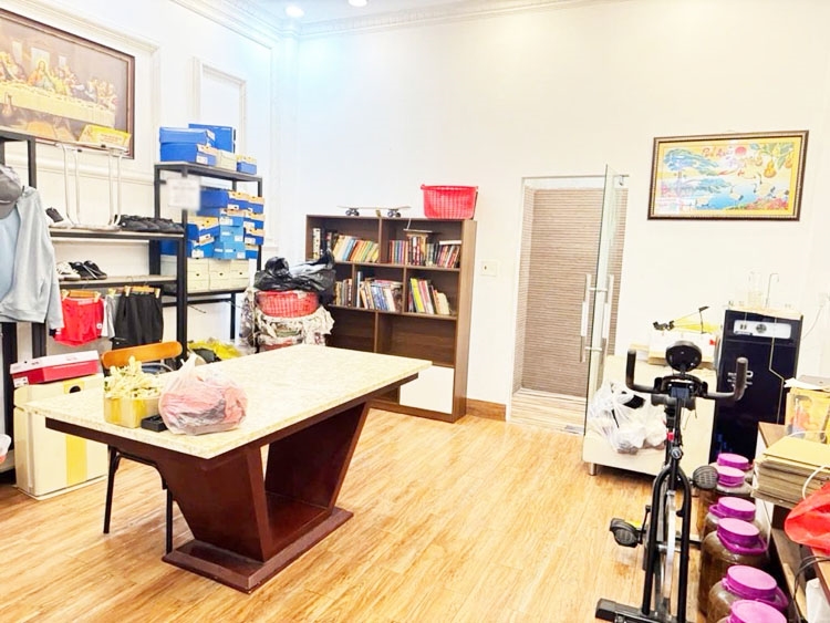 Nhà 4 tầng hẻm xe tải Lạc Long Quân, Tân Hòa 87m² giá 16.4 tỷ - Nhà đẹp, thiết kế sang trọng!