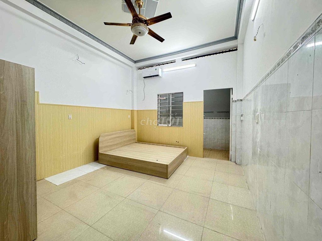 Phòng cho thuê tại Quận 6 - Diện tích 40m² - Nội thất gỗ sang trọng