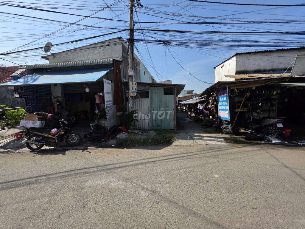 Đất mặt tiền đường Nguyễn Thiện Thuật, phường Đông Hòa, 213m² giá 10.5 tỷ - Cơ hội đầu tư tuyệt vời!