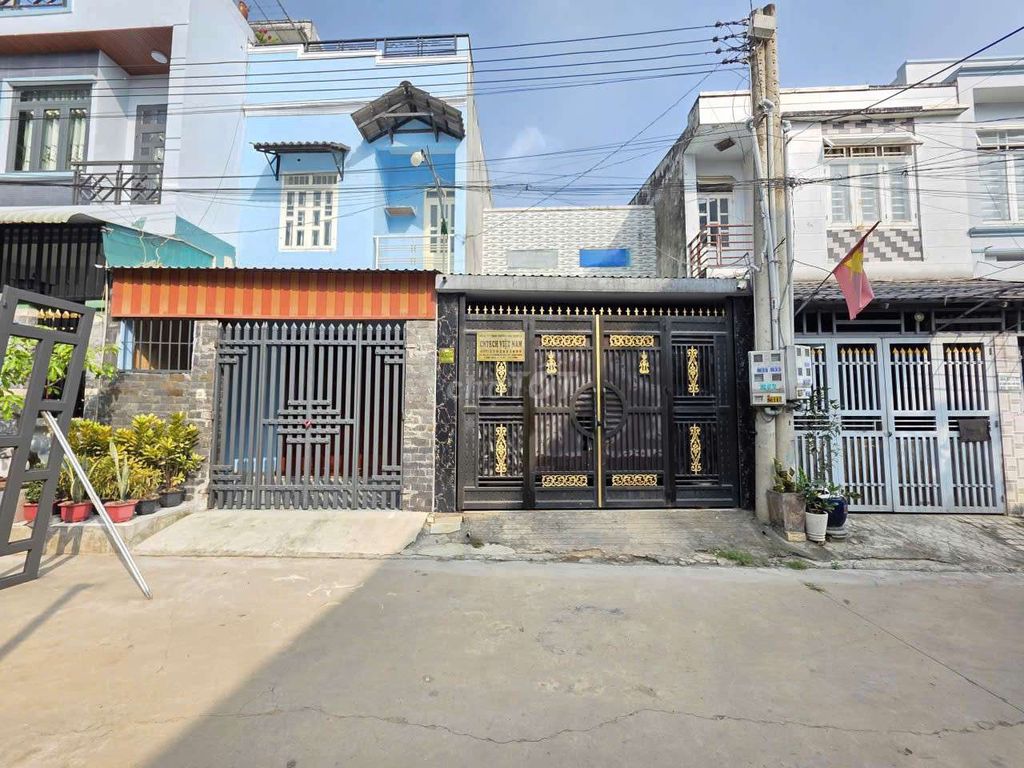 Nhà 1 trệt 1 lầu gần chợ Bình An, phường Bình Thắng, TP Dĩ An - Sổ hồng riêng, giá 4.39 tỷ