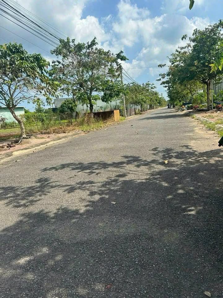 Nhà cấp 4 tại Phú Quới, Long Hồ, 125m² chỉ 1.59 tỷ - Chính chủ bán gấp!