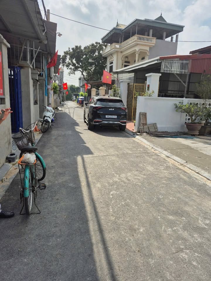 Đất nền Nguyên Khê Đông Anh 120m² giá 7 tỷ - Sổ đỏ chính chủ, mặt tiền đường lớn!