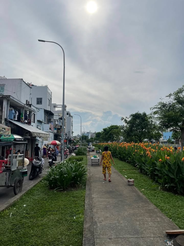 Nhà mặt tiền đường Ụ Cây, Q8 - Diện tích 35m² giá 4.78 tỷ - Pháp lý rõ ràng!