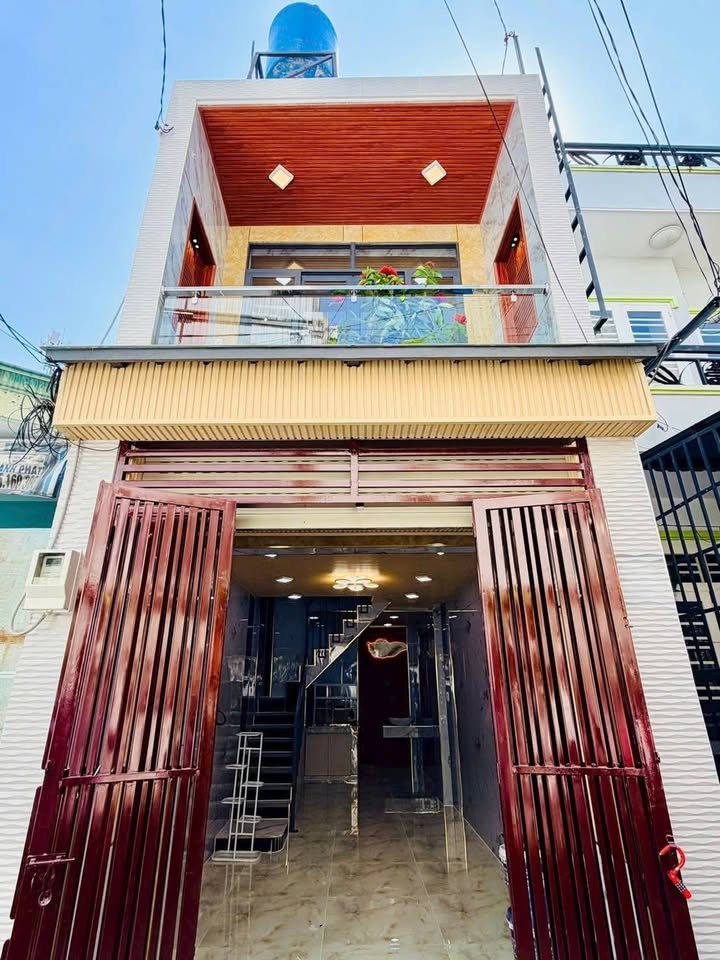 Nhà riêng Gò Vấp 30m² giá 4.7 tỷ - Sát trường Phan Chu Trinh, vào ở ngay!