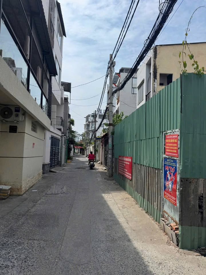 Đất nền góc Trần Bình Trọng, Bình Thạnh 56m² giá 6.7 tỷ - Thoáng mát, tiện ích đầy đủ!