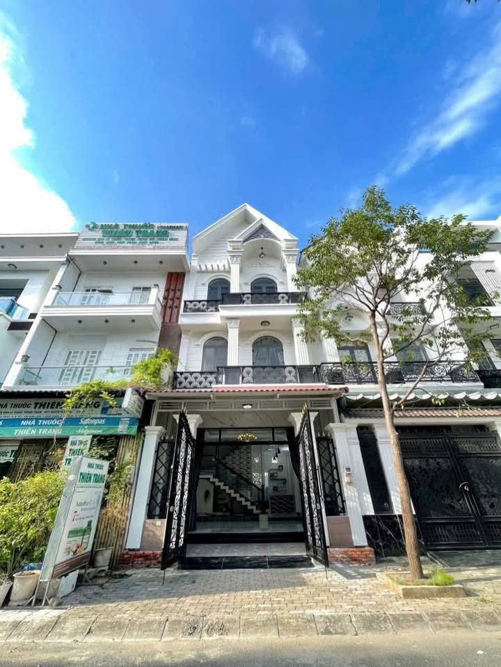 Nhà 1 trệt 2 lầu KDC Nam Long Cần Thơ 79.8m² giá 5.5 tỷ - Sổ hồng hoàn công!