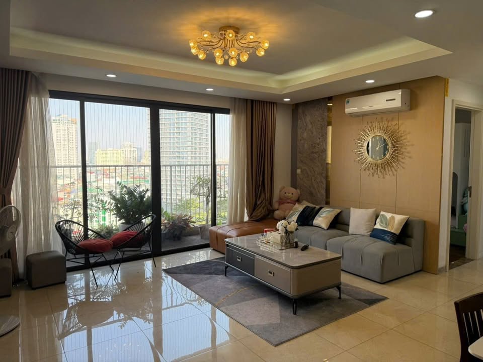 Căn hộ Dcapitale Trần Duy Hưng 3PN 2WC - Nhà full nội thất đẹp, giá thỏa thuận!