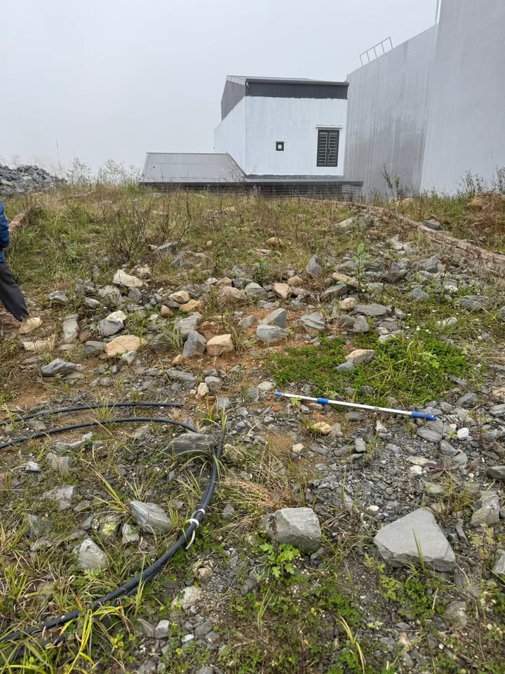 Đất khu tái định cư Tây Bắc Sa Pa 110m² giá 4 tỷ - Sổ đỏ trao tay!