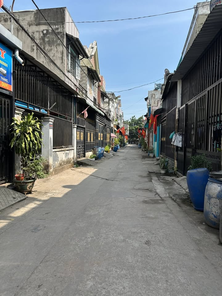 Nhà 1 Trệt 1 Lầu Phường Bình Chuẩn 65m² giá 2,7 tỷ - Đáng sống ngay!