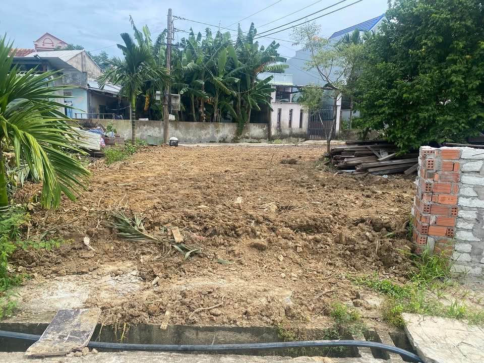 Đất nền Hòa Tiến Đà Nẵng 140m² giá chỉ 1.4 tỷ - View đồng thoáng mát!