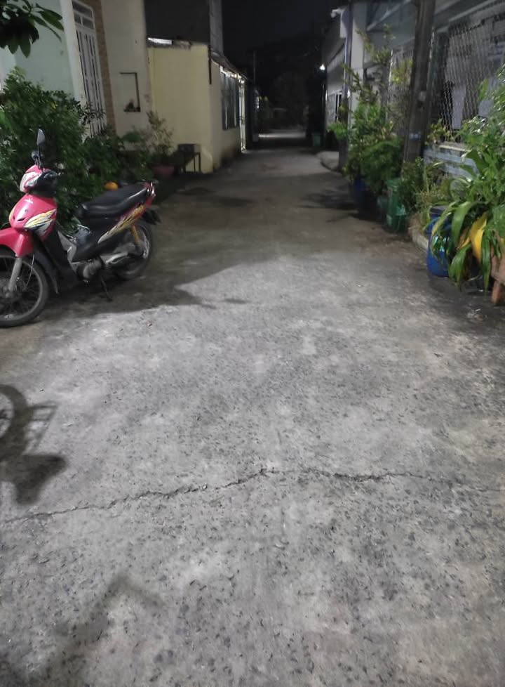 Nhà bán chính chủ 110m² tại Xuân Thới Đông, Hóc Môn - Giá chỉ 5,8 tỷ với 2 mặt tiền!