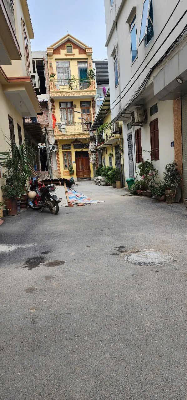 Nhà 4 tầng Phân lô Sơn Đồng 47m² giá 4.9 tỷ - An ninh tốt, gần ô tô!