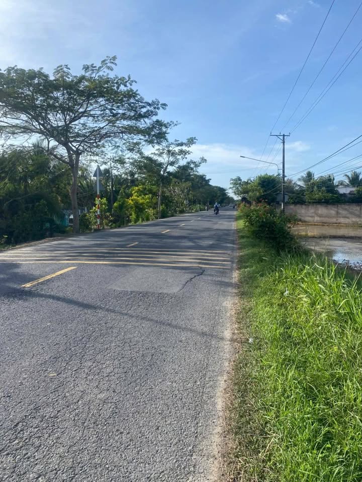 Đất mặt tiền QL54 3778m² giá chỉ 1.8 tỷ - Cơ hội đầu tư tuyệt vời!