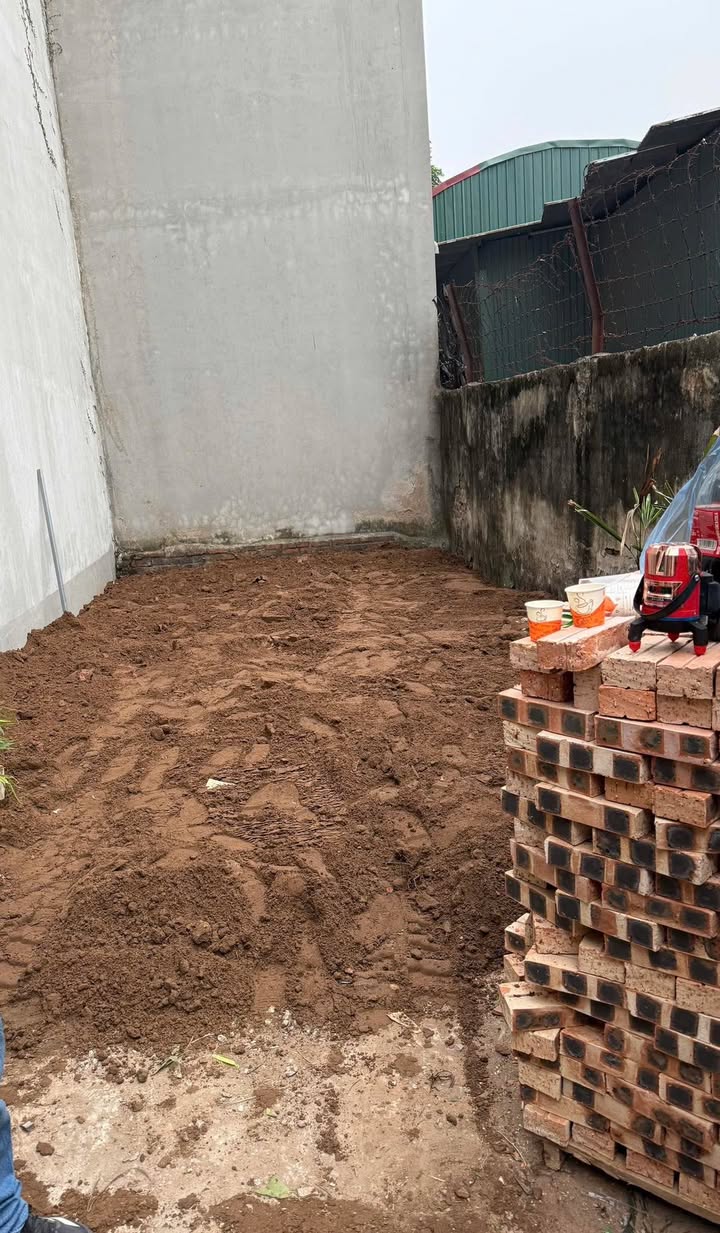 Đất nền Ngọc Thụy 38m² giá 6 tỷ - Nở hậu, ngõ xe máy tránh thoải mái!