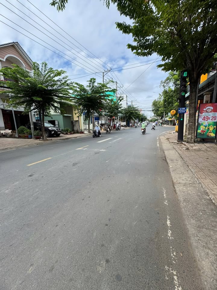 Nhà mặt tiền đường Tôn Đức Thắng, Tân Châu, 90.49m² giá 4 tỷ - Nhà đẹp, thương lượng trực tiếp!