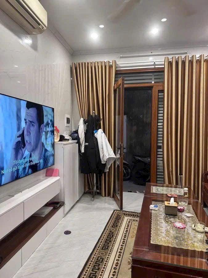 Nhà 2 tầng Ngọc Lâm 26m² giá 4.95 tỷ - Sẵn sàng đón chủ mới!