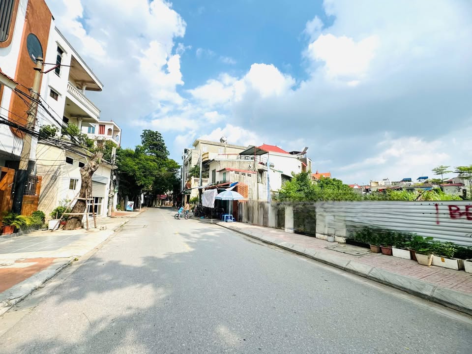 Đất nền mặt đường Vạn Mỹ 66m² giá 6.93 tỷ - Đầu tư sinh lời ngay!