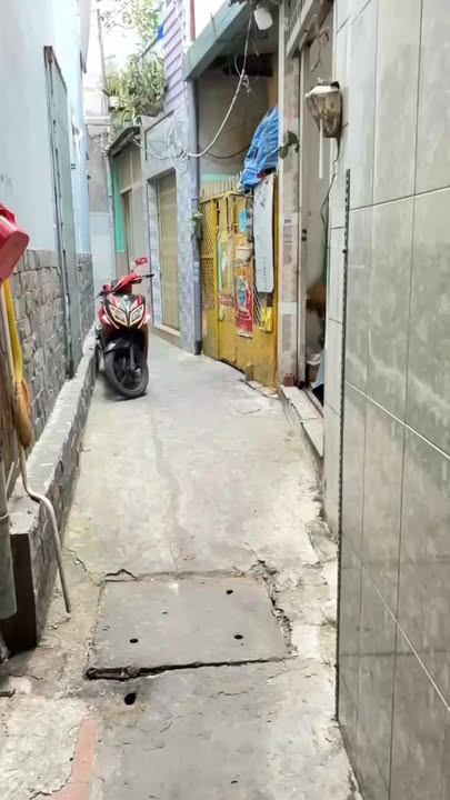 Nhà riêng đường Âu Cơ, quận Tân Phú, 12m² chỉ 1.69 tỷ - Sẵn sàng vào ở ngay!