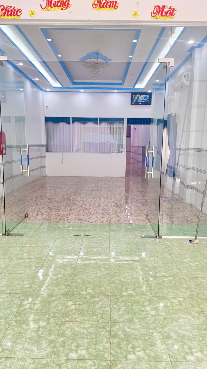 Nhà cấp 4 tại hẻm 71 ấp Bến Cam, Nhơn Trạch 155m² giá 3.6 tỷ - Vị trí kinh doanh thuận lợi!