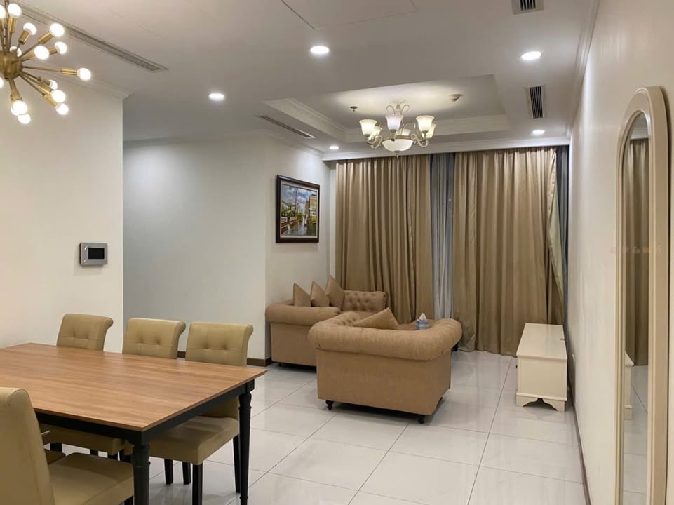 Căn hộ Vinhomes Central Park, Bình Thạnh, 115m² giá 36 triệu - Nội thất đầy đủ, sẵn sàng vào ở!