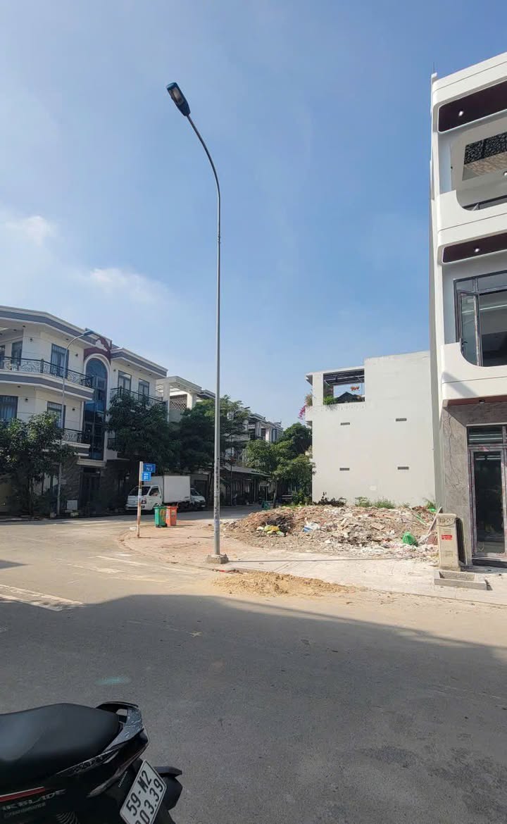 Đất nền góc 2 mặt tiền KDC Lê Phong Bình Chuẩn 80m² giá 4.1 tỷ - Cơ hội tuyệt vời cho đầu tư!