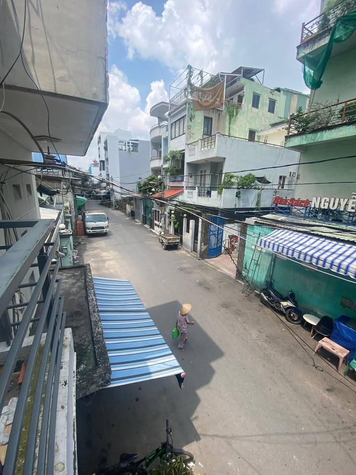 Nhà phố Minh Phụng, Q6, 32m² giá 4.6 tỷ - Sổ hồng chính chủ, nở hậu!