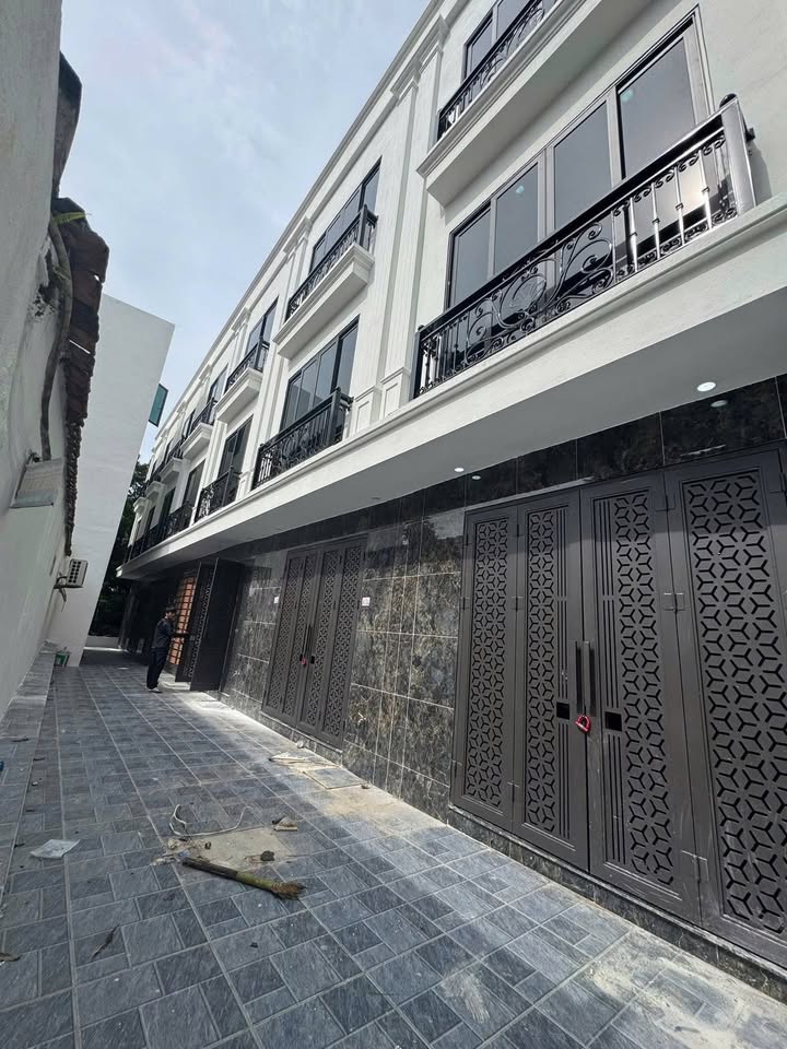 Nhà 3 tầng Phụng Châu, Chương Mỹ 34m² giá chỉ 2 tỷ - Ô tô sát nhà!