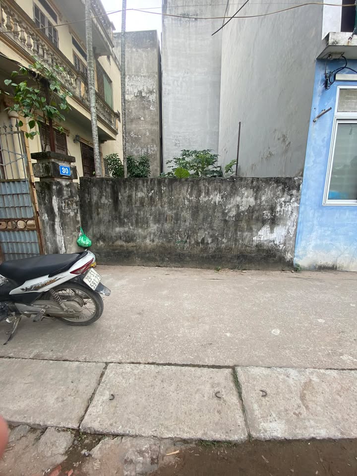 Đất nền Tam Hiệp, Thanh Trì 35m² giá 5.1 tỷ - Sổ đỏ chính chủ, đầu tư sinh lời!