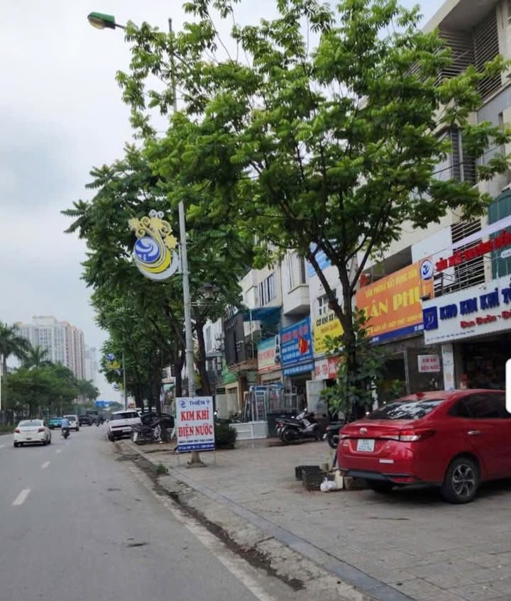 Nhà phố 105m² đường Phúc La, Hà Đông giá 36 tỷ - Kinh doanh sầm uất!