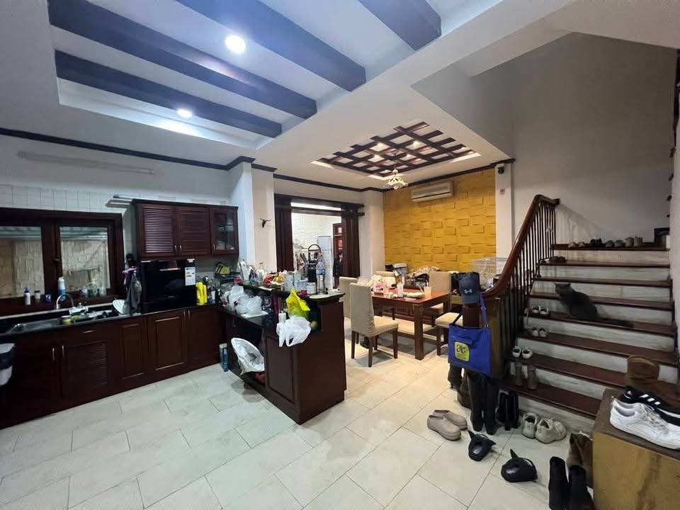 Nhà riêng Ba Đình 115m² giá 30 tỷ - Vị trí vàng, tiện ích đầy đủ!