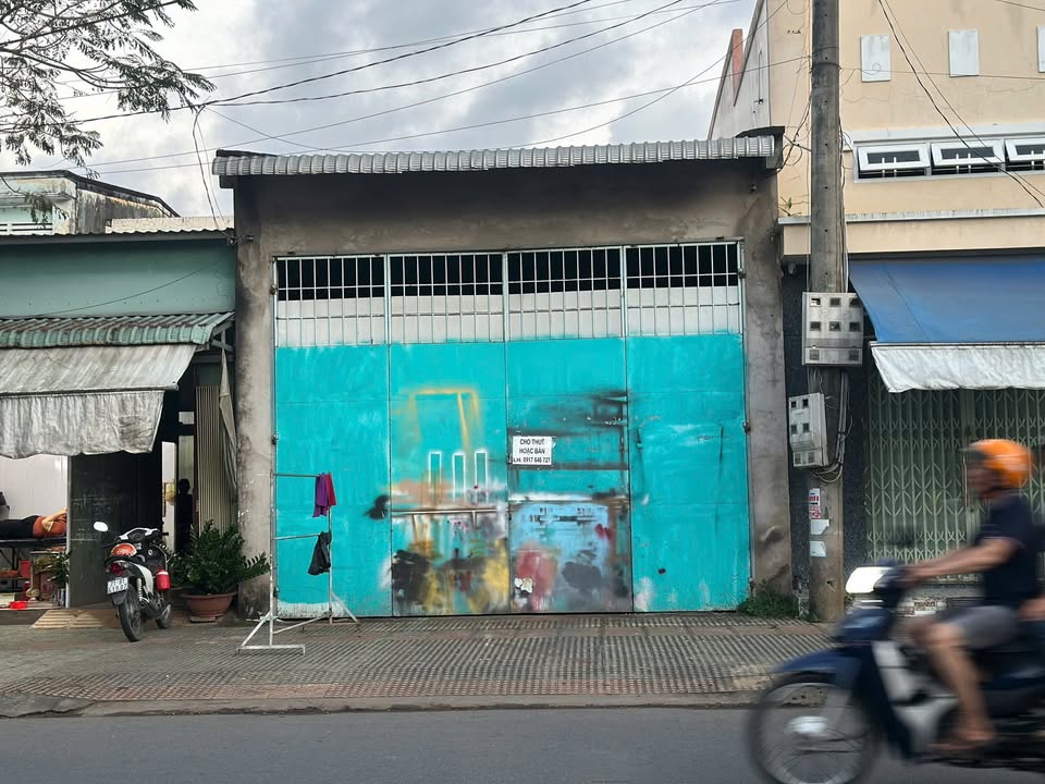 Cho thuê mặt bằng nhà kho, xưởng tại Phú Tân, Bến Tre 132m² - Mặt tiền rộng rãi, dễ setup kinh doanh!