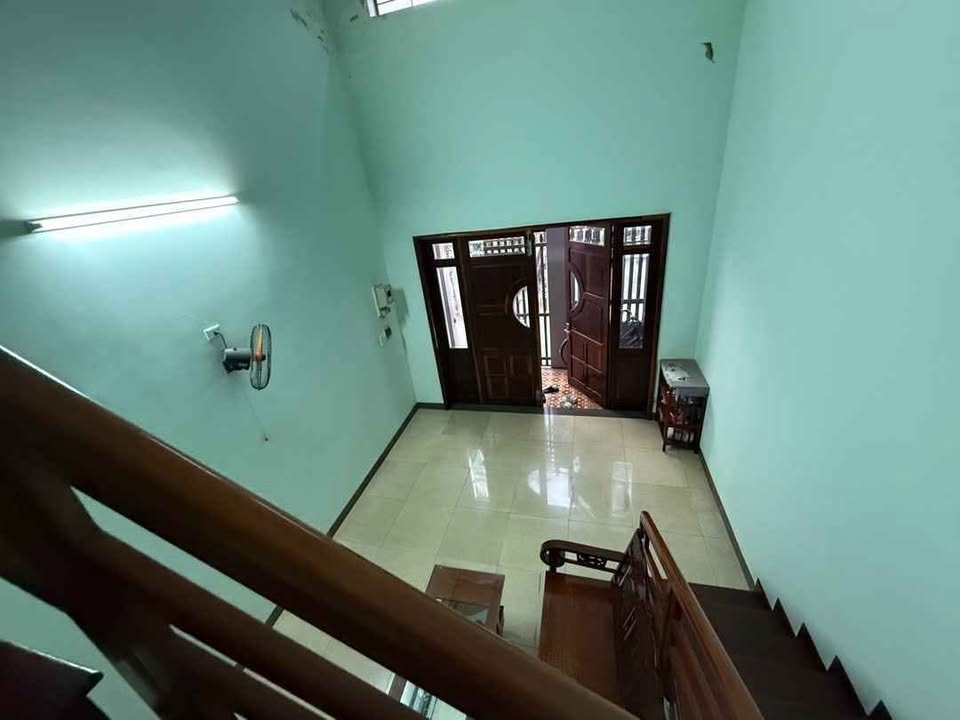 Nhà gác lửng và dãy trọ 5 phòng đường Trần Phú 135m² giá 11.5 tỷ - Cơ hội hiếm có tại trung tâm Đà Nẵng!