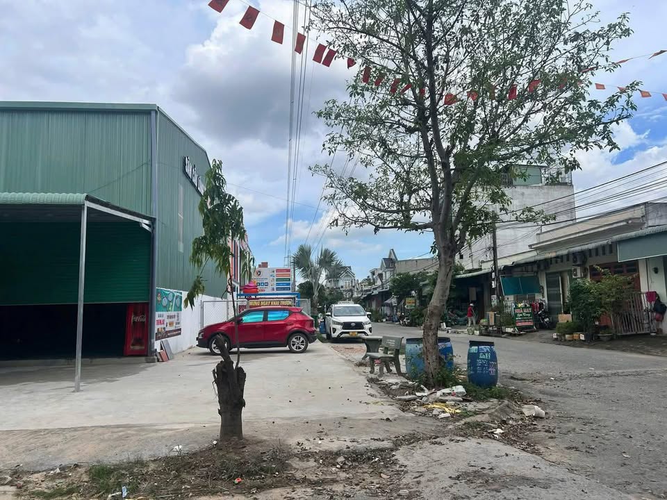 Xưởng An Phú 734m² giá 11.5 tỷ - Lô góc 3 mặt tiền cực hiếm!