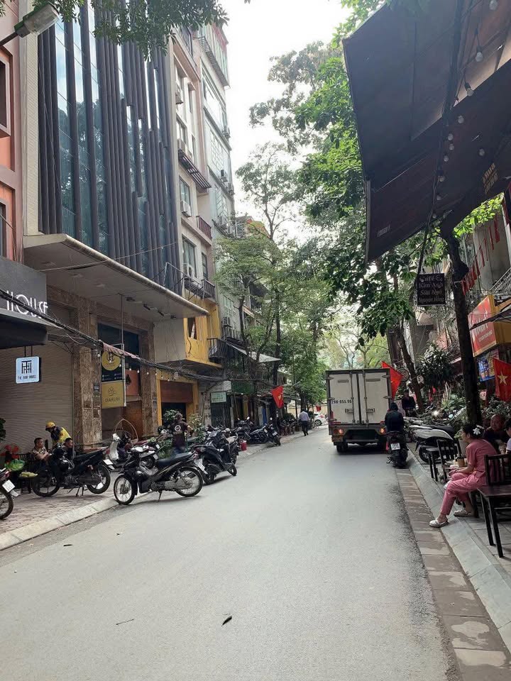 Nhà riêng Hoàng Quốc Việt Cầu Giấy 65m² giá thỏa thuận - Kinh doanh đắc địa!