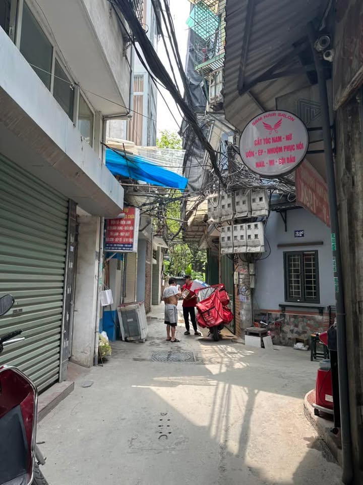 Nhà phố Yên Hòa Cầu Giấy 47m² giá 11.3 tỷ - Kinh doanh thuận lợi, sổ đỏ chính chủ!