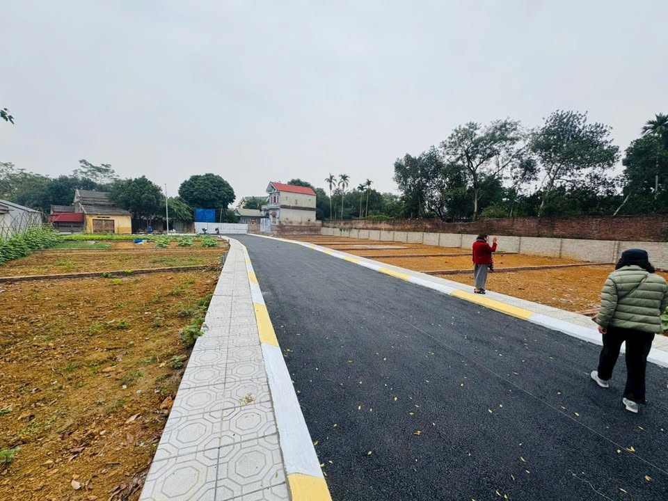 Đất nền CNC Hòa Lạc 100m² giá 2.5 tỷ - Cơ hội đầu tư an toàn!