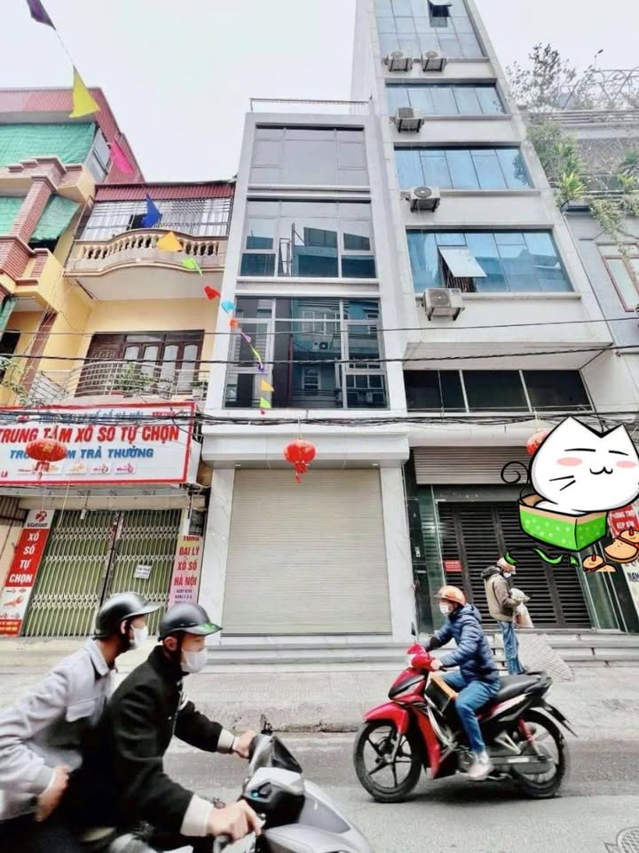 Nhà mặt phố Xa La, Hà Đông 61m² giá 22 tỷ - Kinh doanh sầm uất!